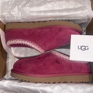 Berry Ugg Tasman Slippers